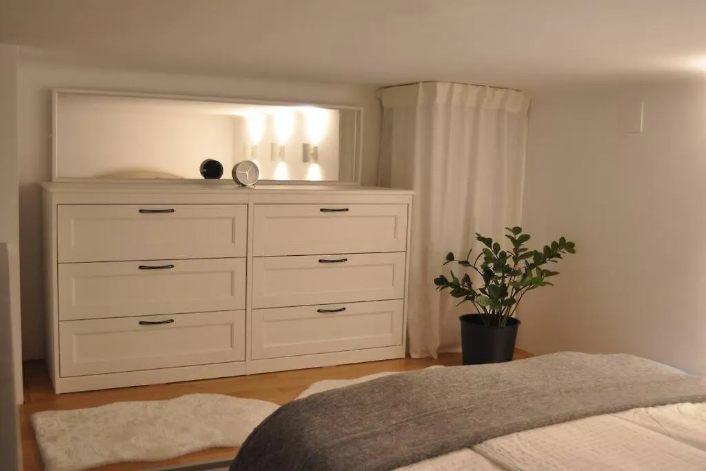 Jane'S Place, Experience The Atmosphere Of A Historic Villa & Free Parking Laibach Apartment